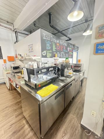Madeira Cafe Fairfield Avenue Bridgeport CT 06604