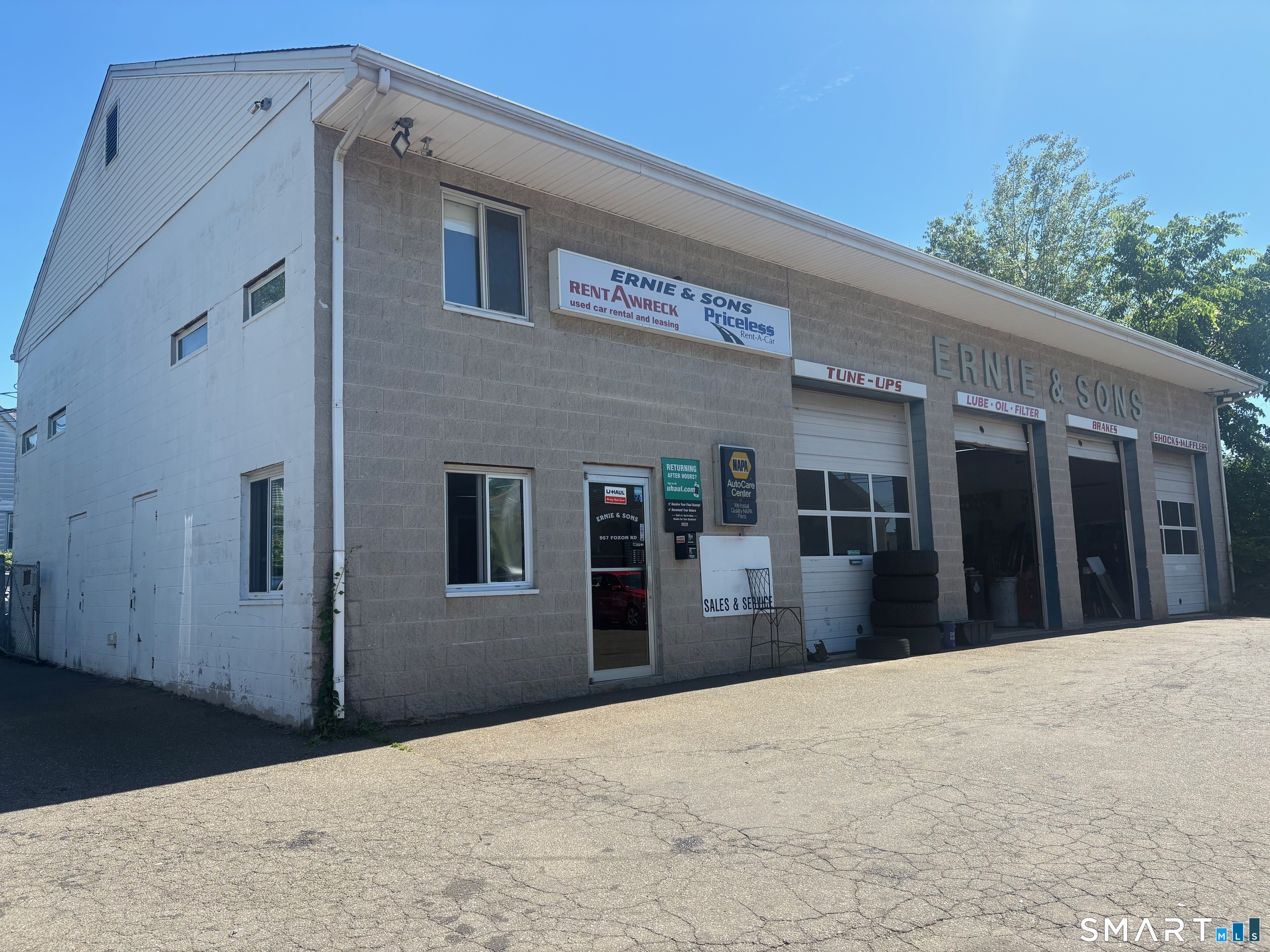 53 Paul Street East Haven CT 06513