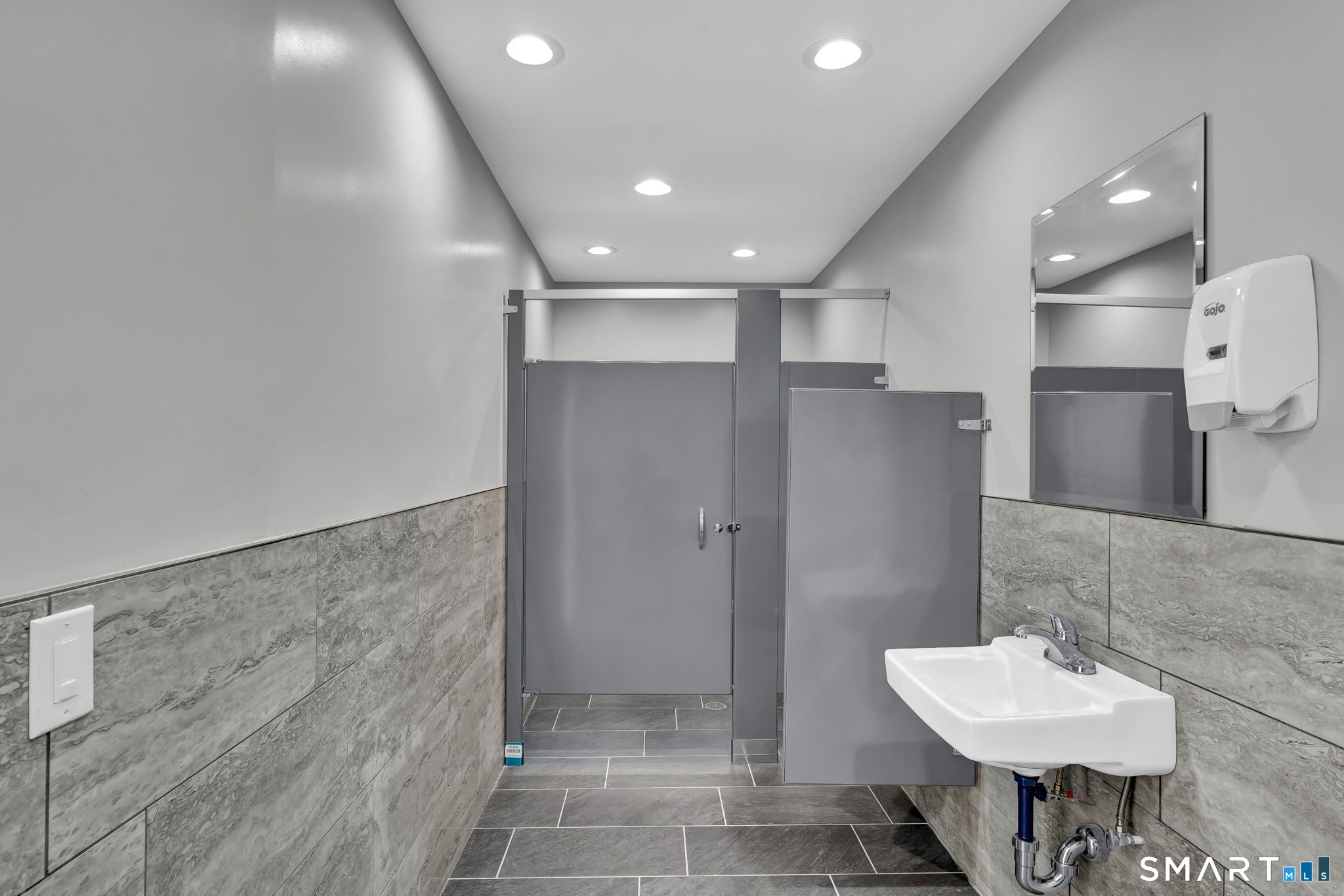 48 Kingsbury Avenue Tolland CT 06084