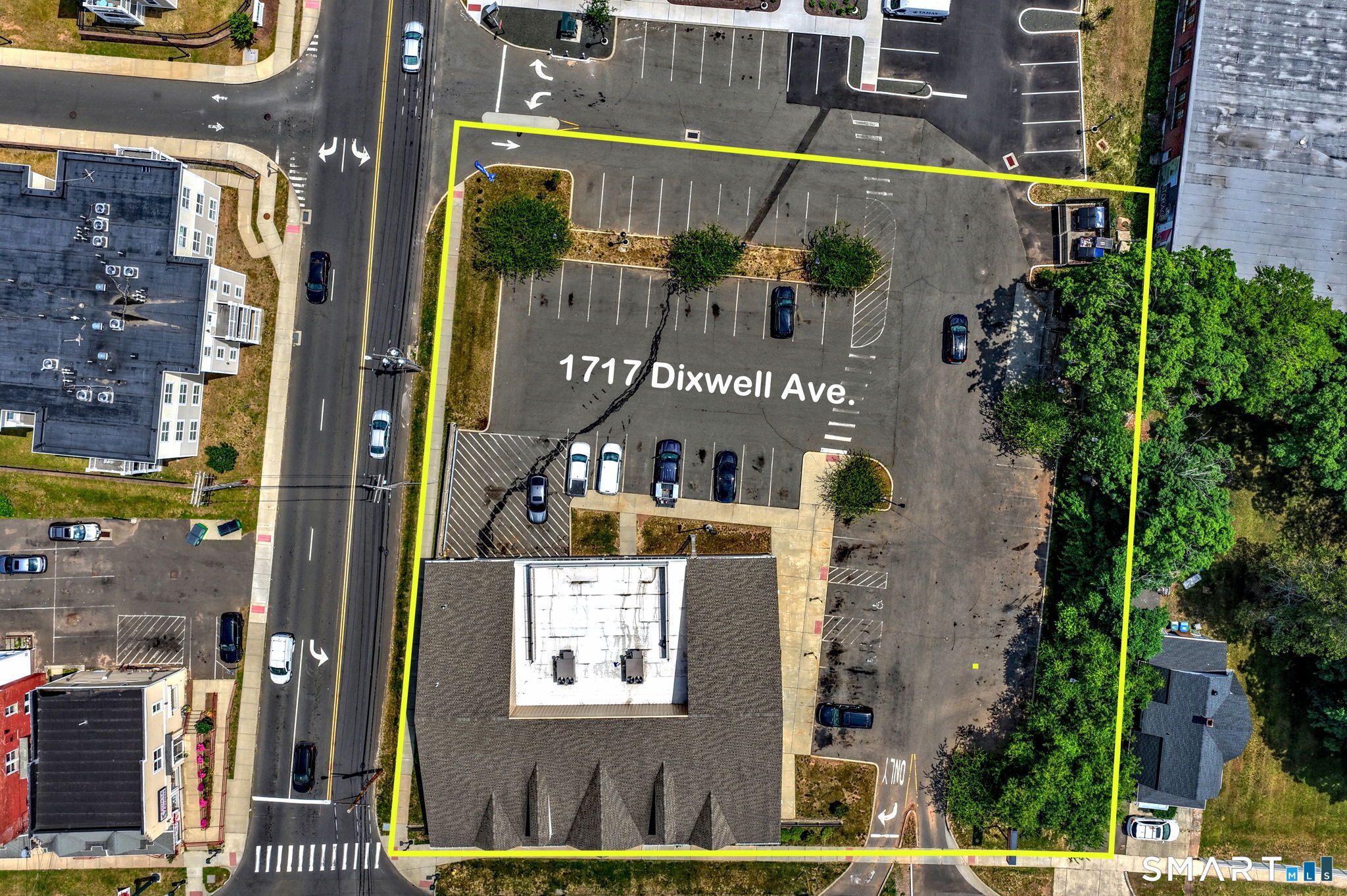 1717 Dixwell Avenue Hamden CT 06514