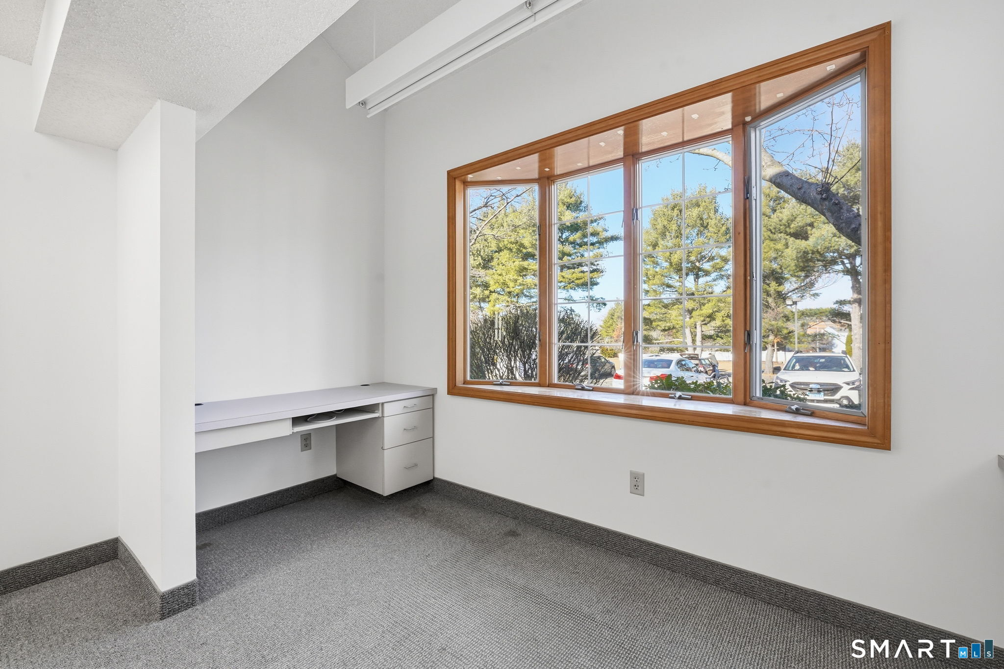1050 Sullivan Avenue South Windsor CT 06074