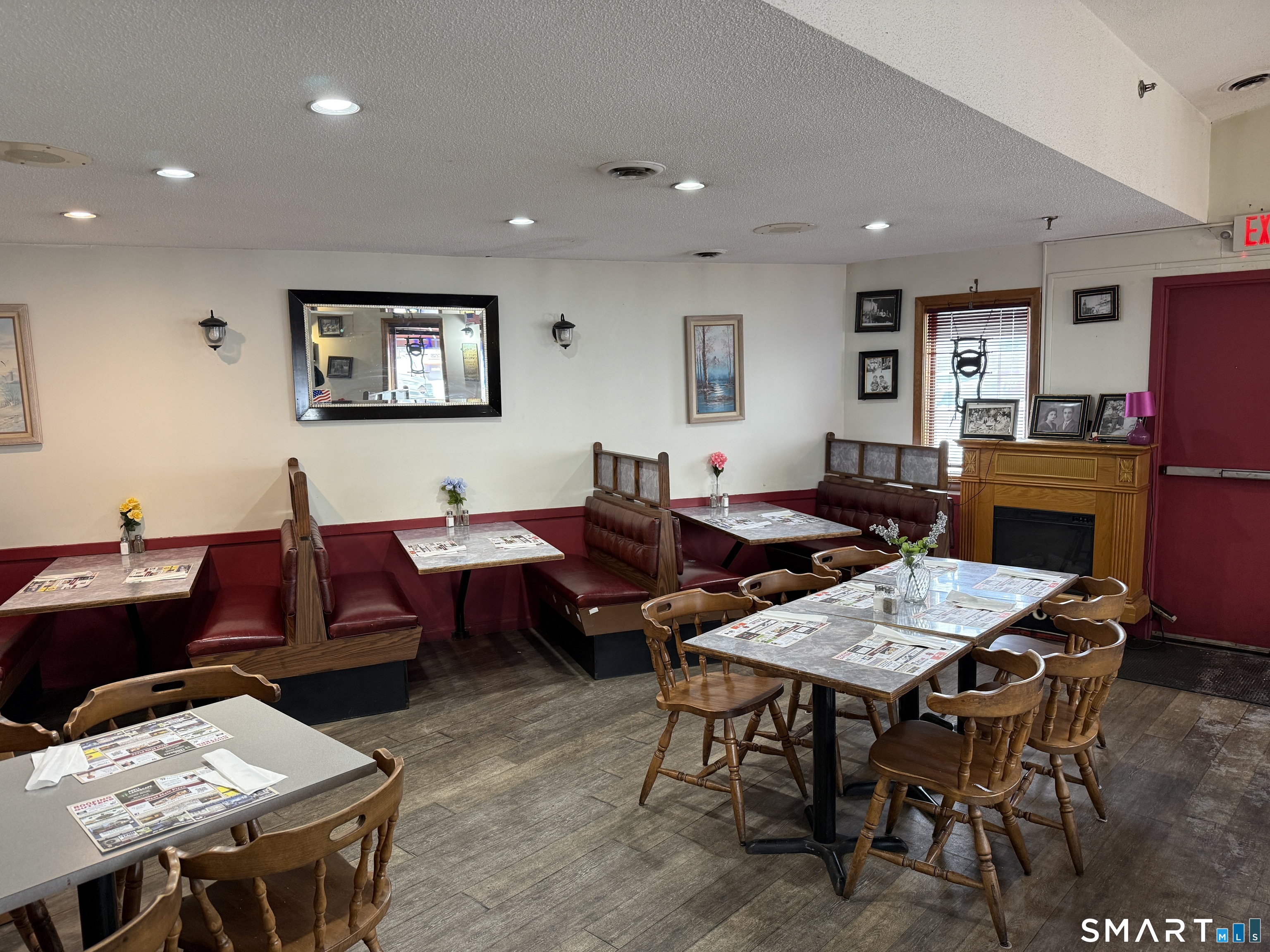 93 East Main Street Plainville CT 06062