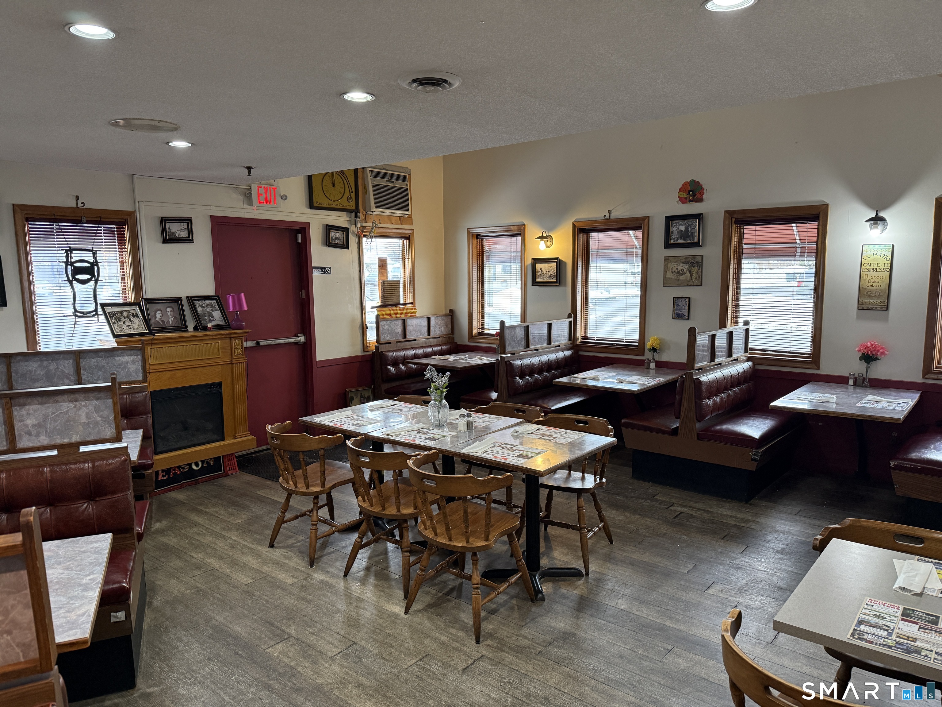 93 East Main Street Plainville CT 06062