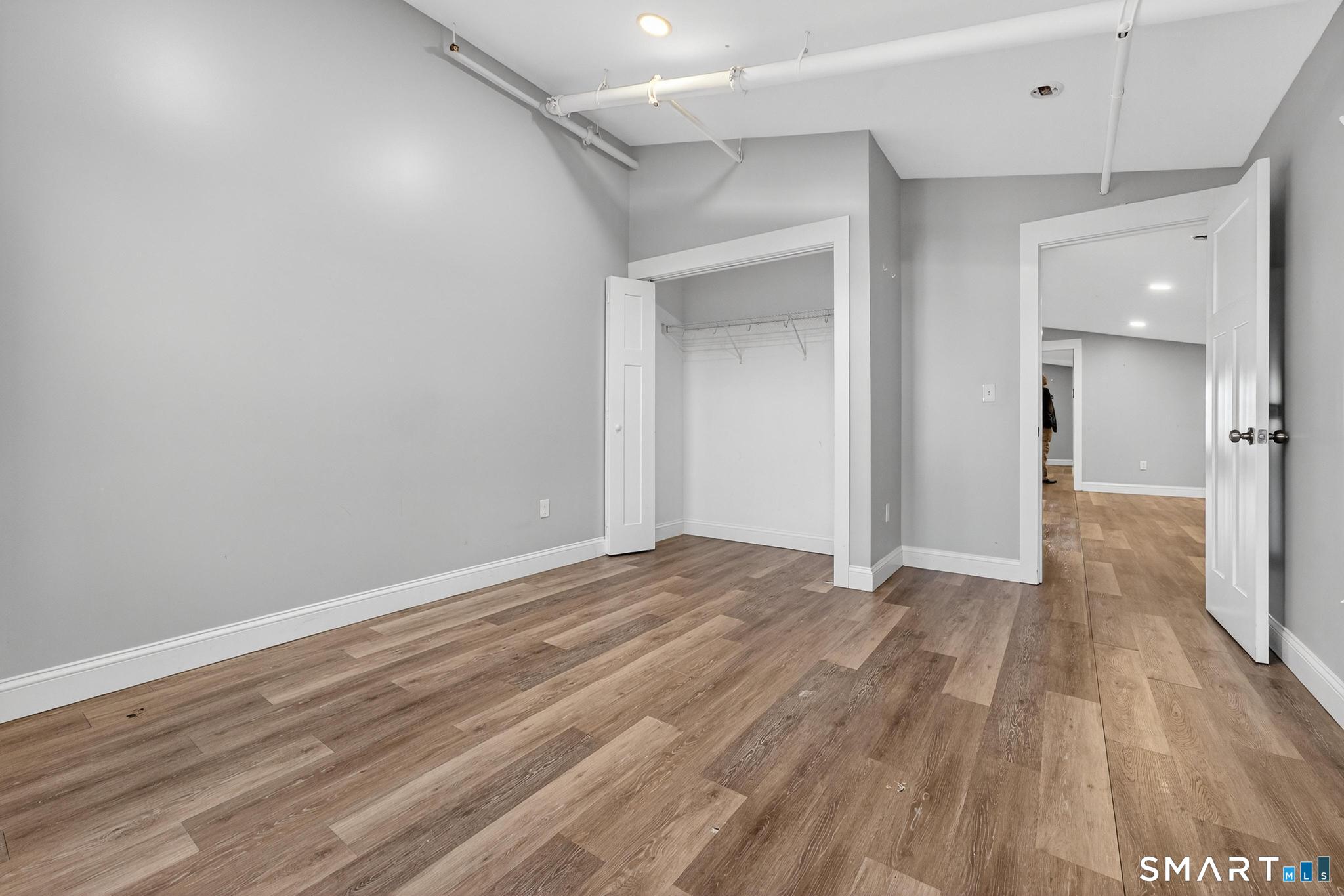 90-94 Bank Street New London CT 06320