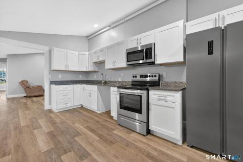 90-94 Bank Street New London CT 06320