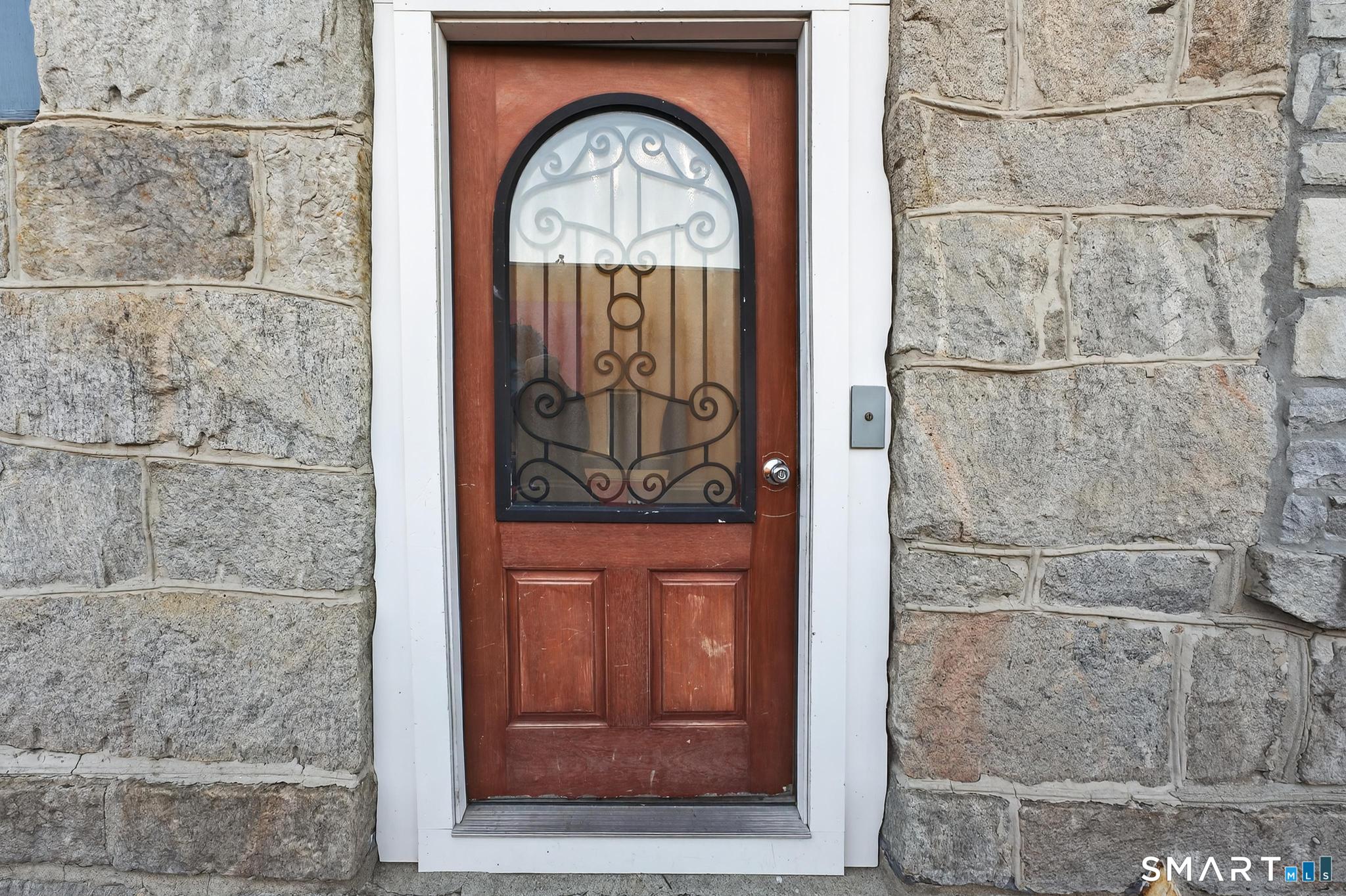 90-94 Bank Street New London CT 06320