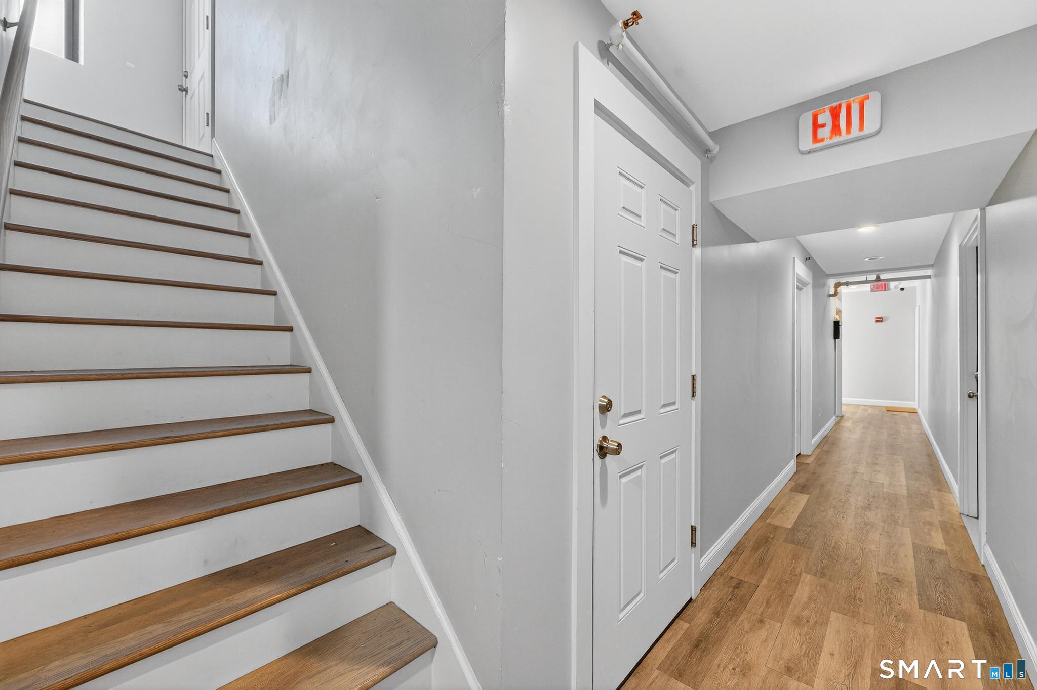 90-94 Bank Street New London CT 06320