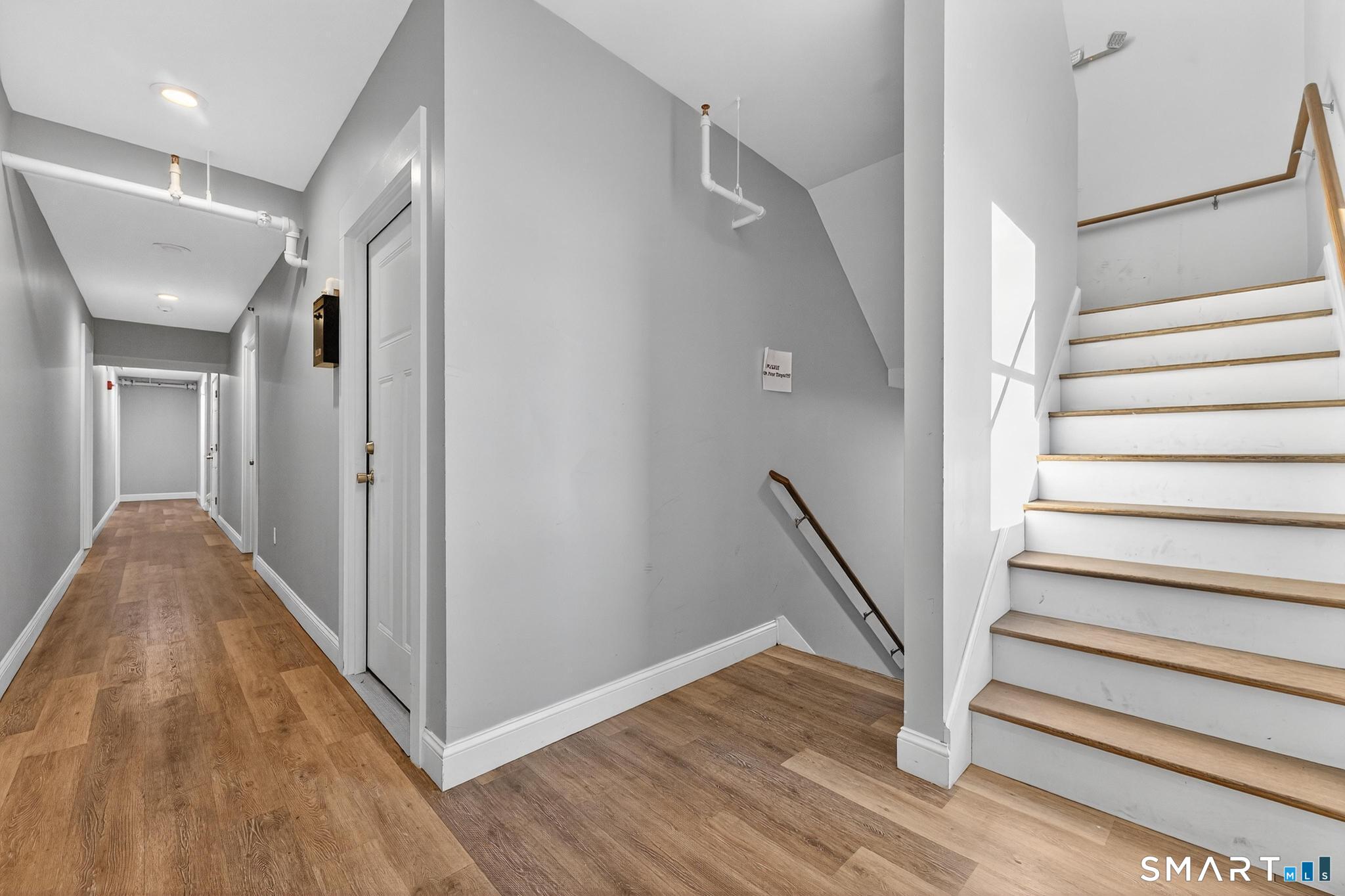 90-94 Bank Street New London CT 06320