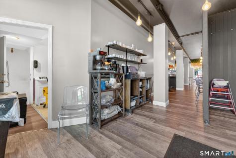 90-94 Bank Street New London CT 06320