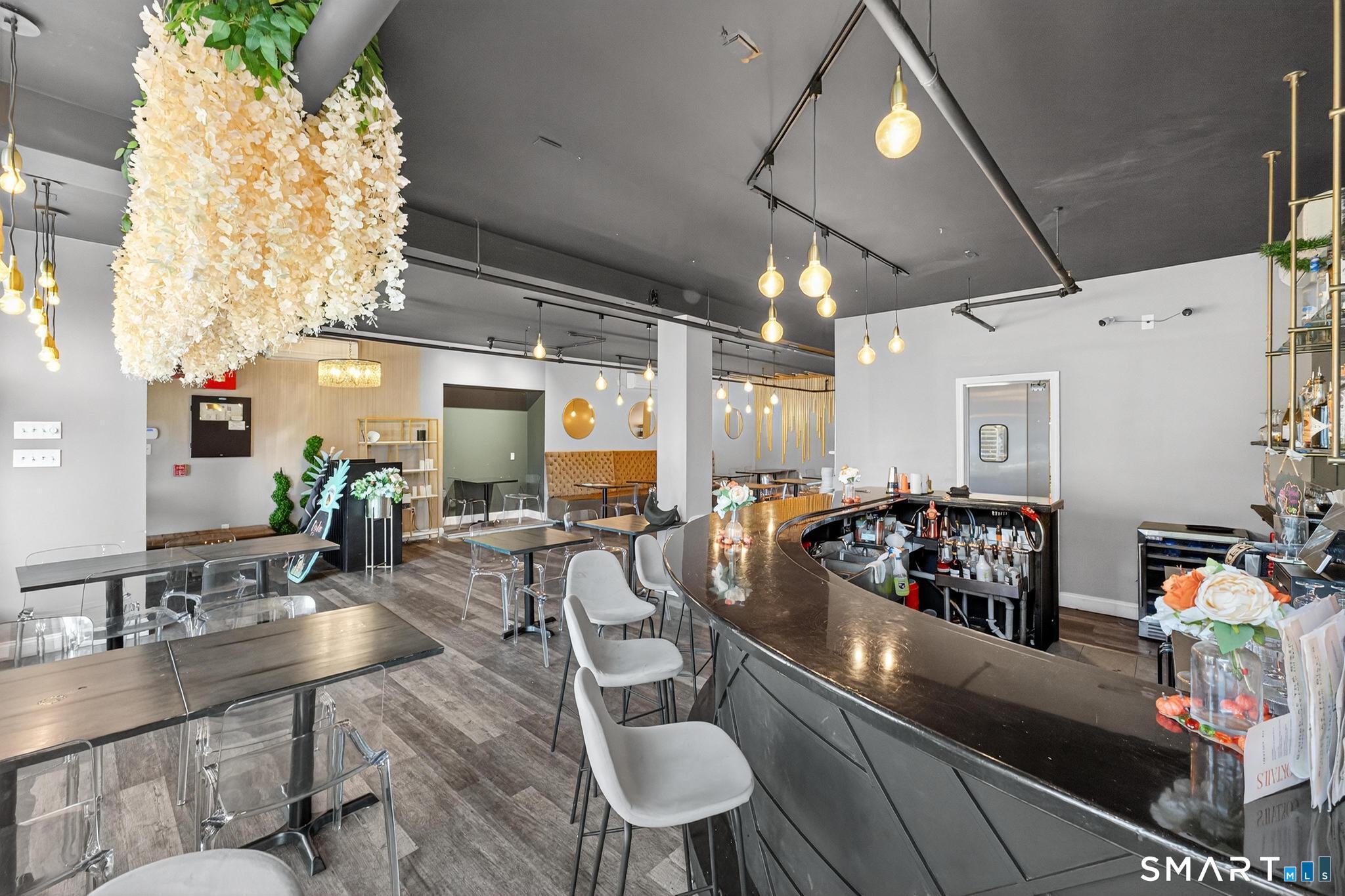 90-94 Bank Street New London CT 06320