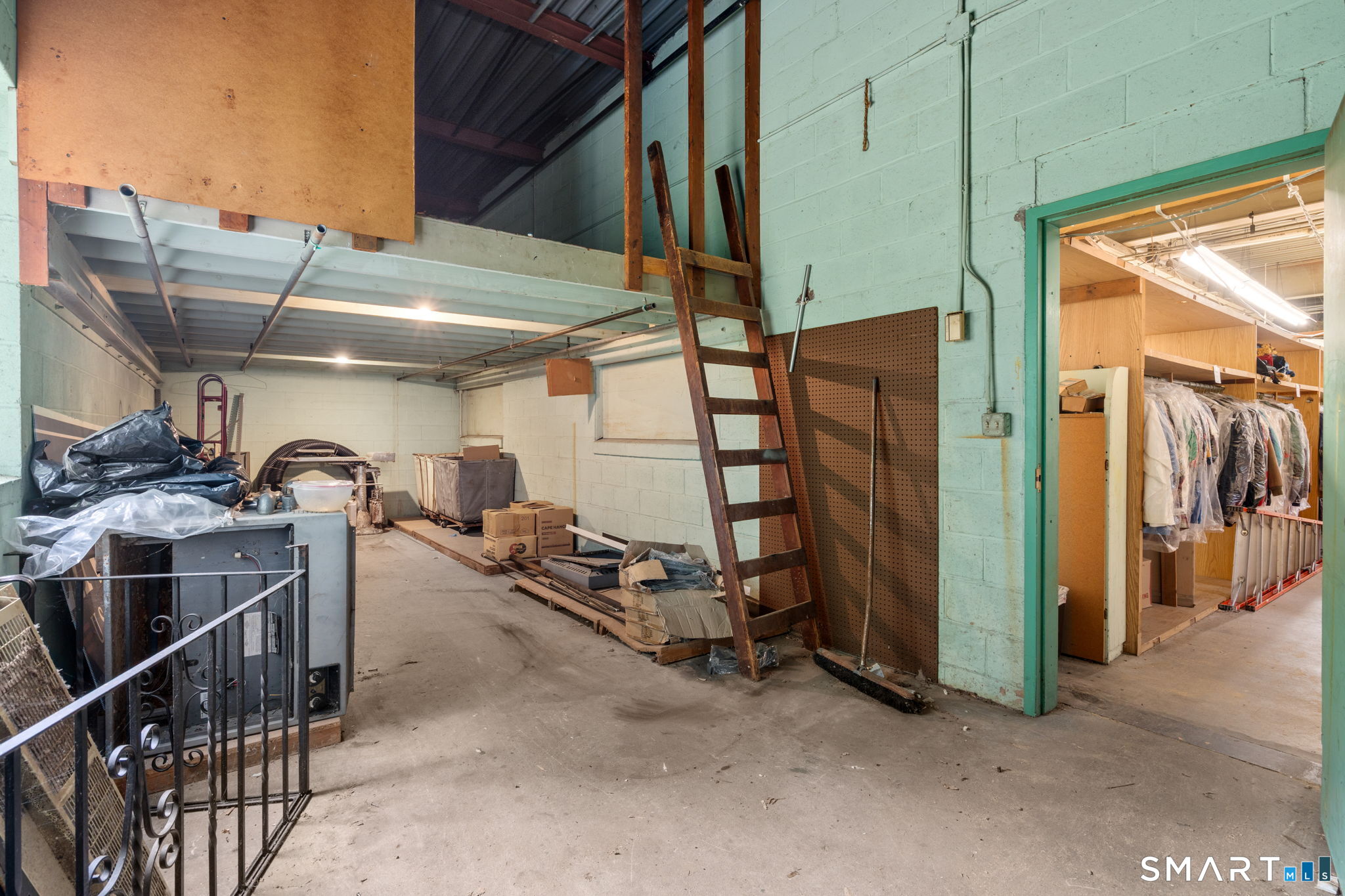 72 Granby Street Bloomfield CT 06002