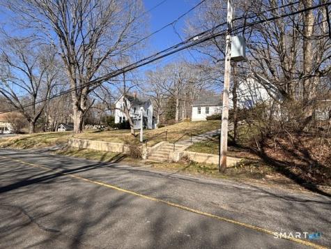 44 Portland Avenue Redding CT 06896