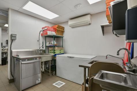 4050 Main Street Bridgeport CT 06606