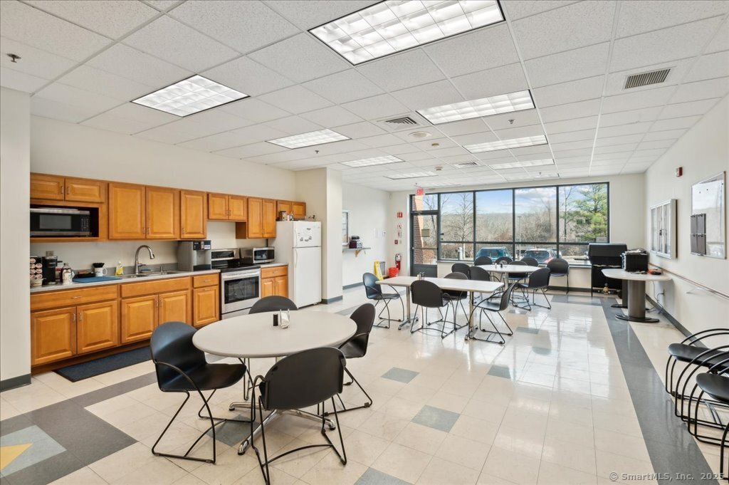 119 White Oak Drive Berlin CT 06037