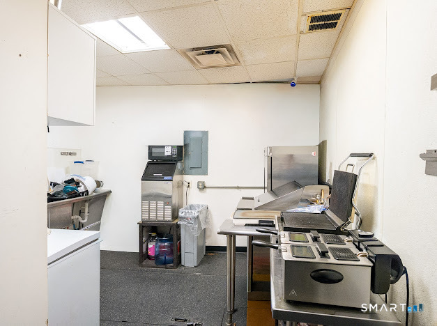 122 East Main Street Waterbury CT 06702