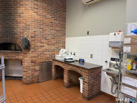 206 Main Street Wallingford CT 06492