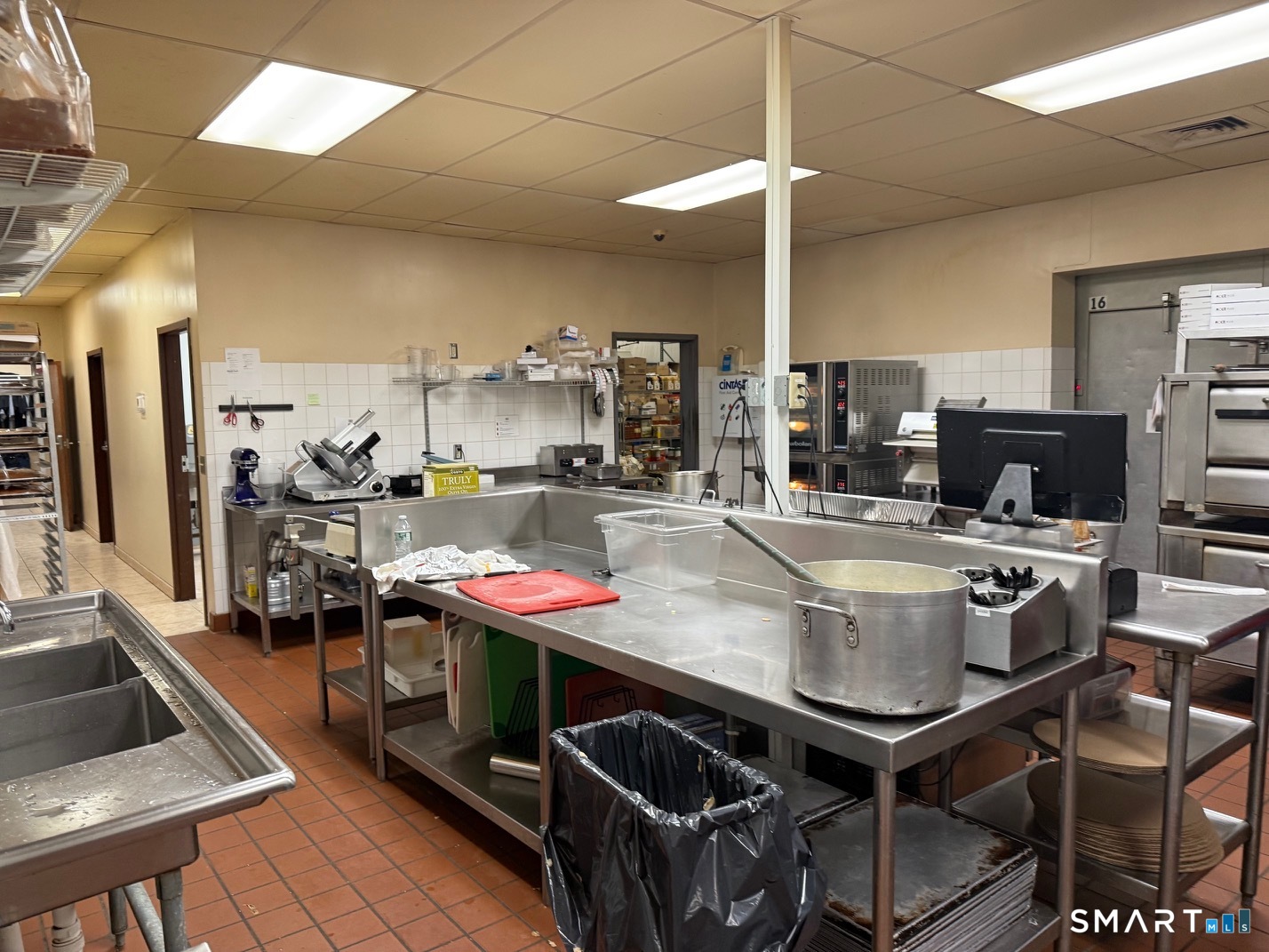 206 Main Street Wallingford CT 06492