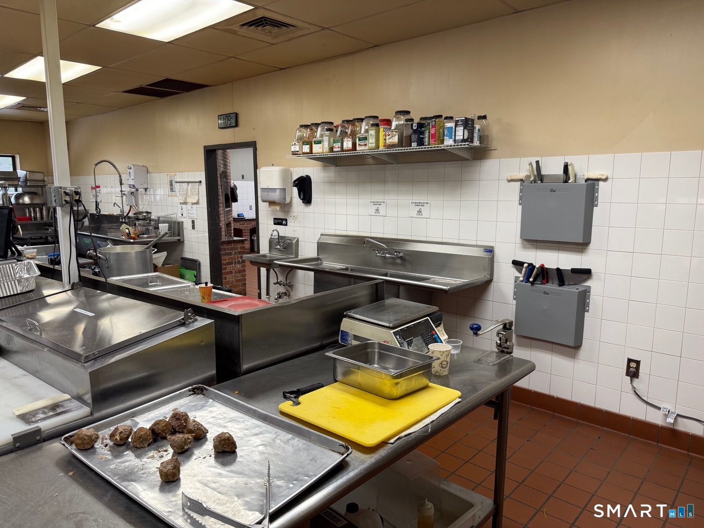 206 Main Street Wallingford CT 06492