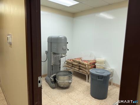 206 Main Street Wallingford CT 06492