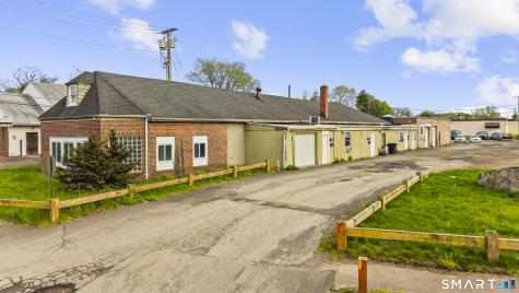 59 Old Broadway East North Haven CT 06473