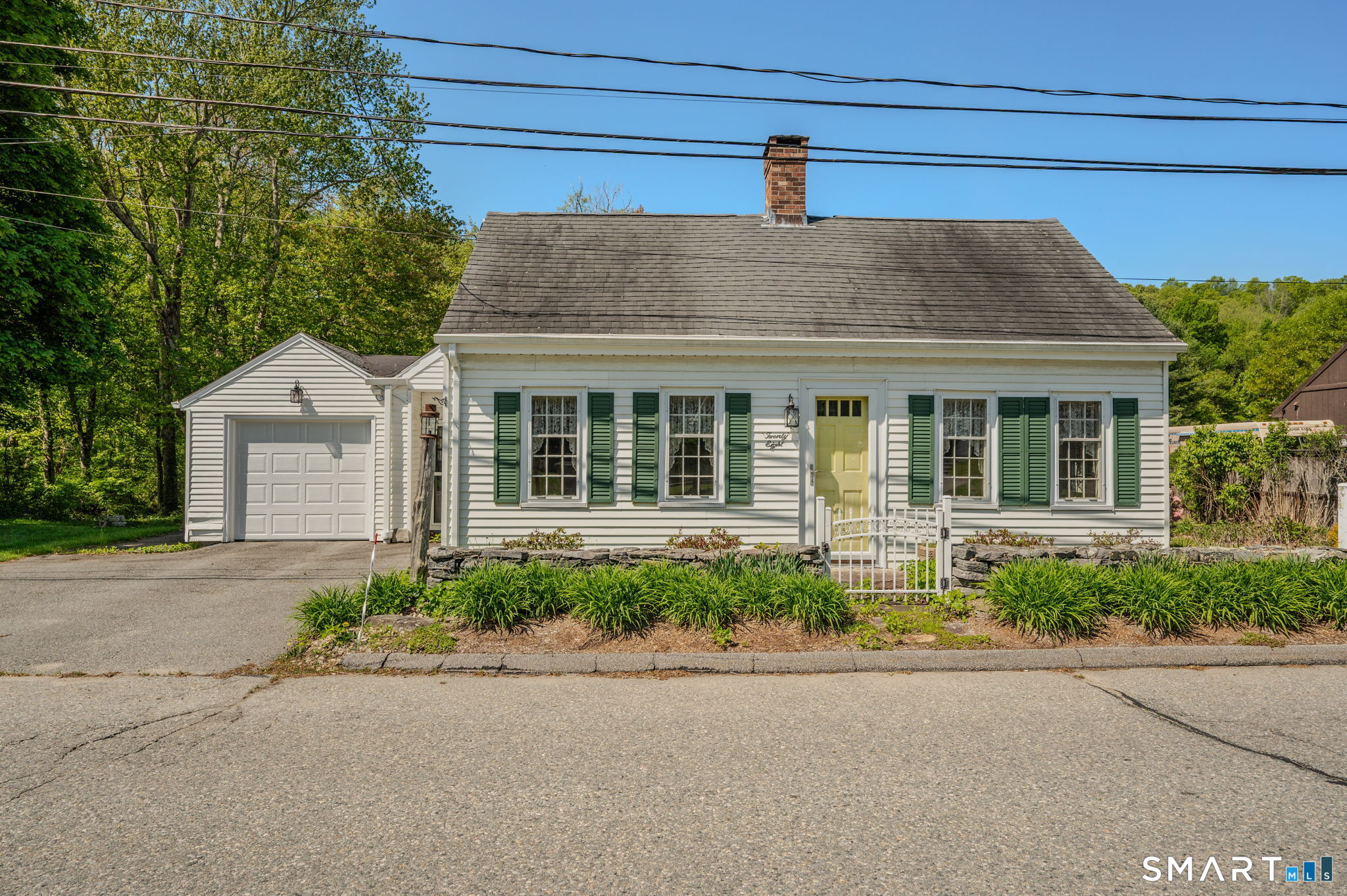 28 Church Lane East Lyme CT 06333