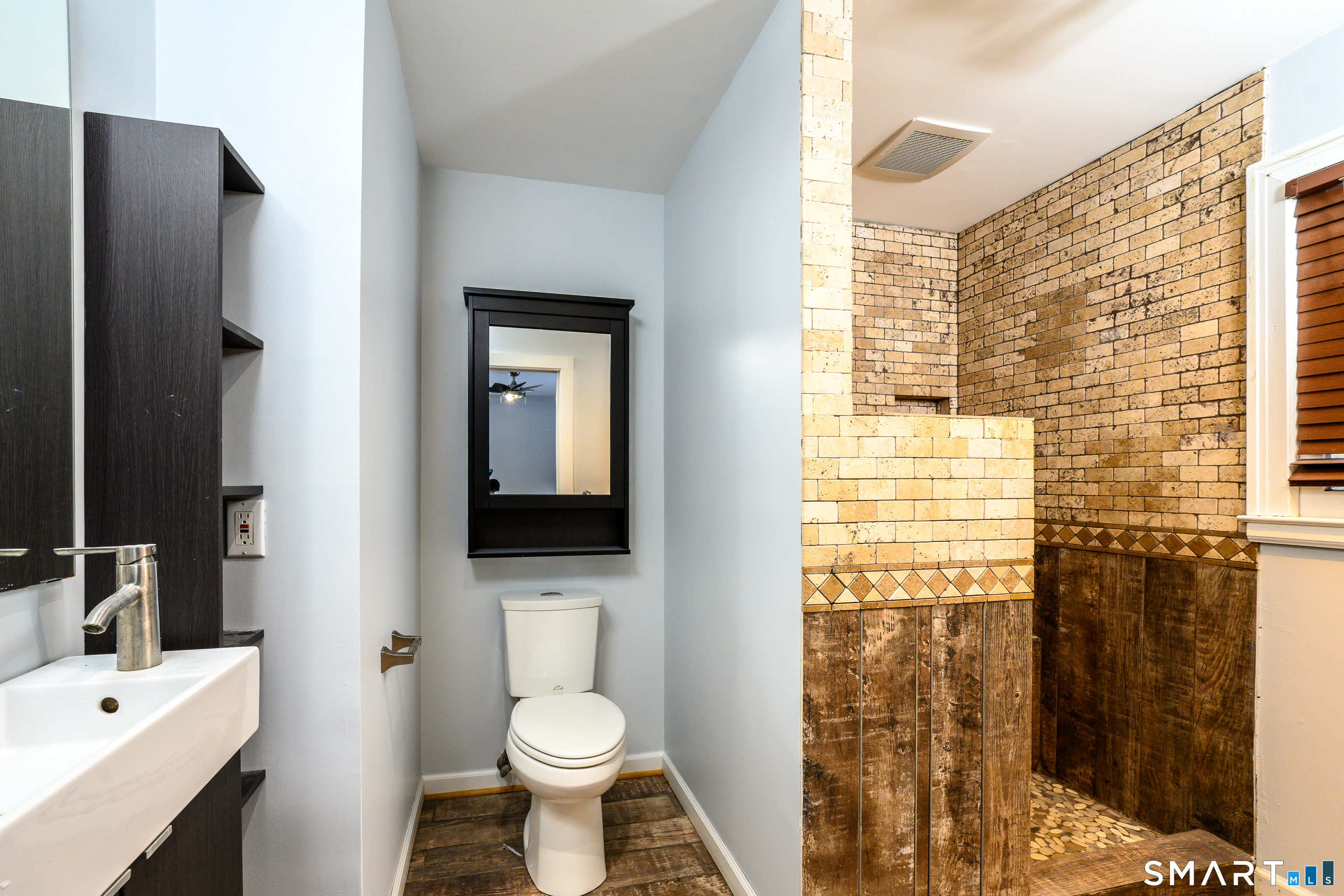 29 West Main Street Sharon CT 06069