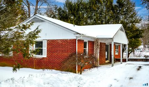 29 West Main Street Sharon CT 06069