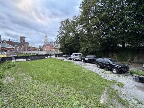 4 Willow Street Norwich CT 06360