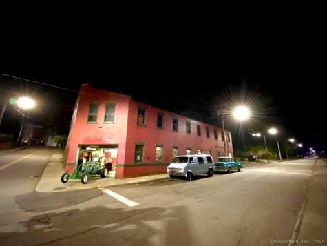 4 Willow Street Norwich CT 06360