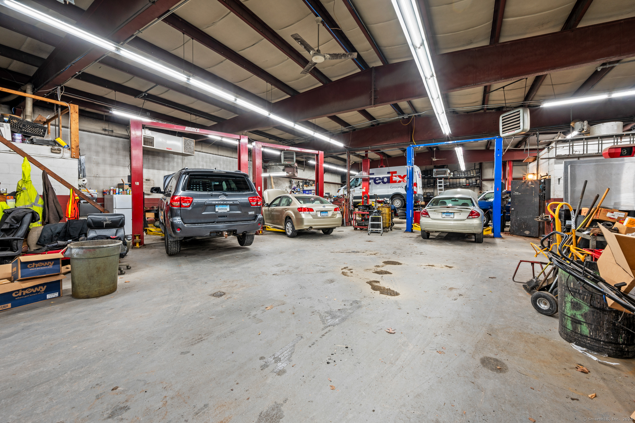 15 King Spring Road Windsor Locks CT 06096
