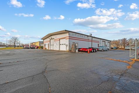 15 King Spring Road Windsor Locks CT 06096