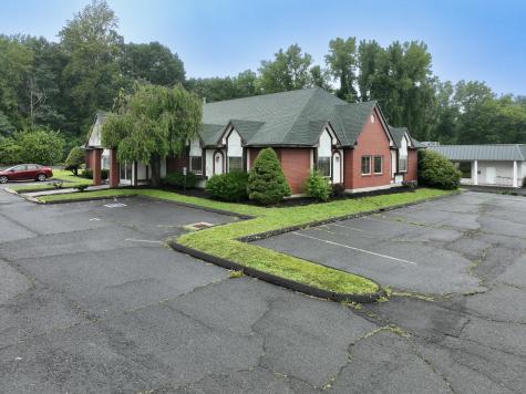 377 South Center Street Windsor Locks CT 06096