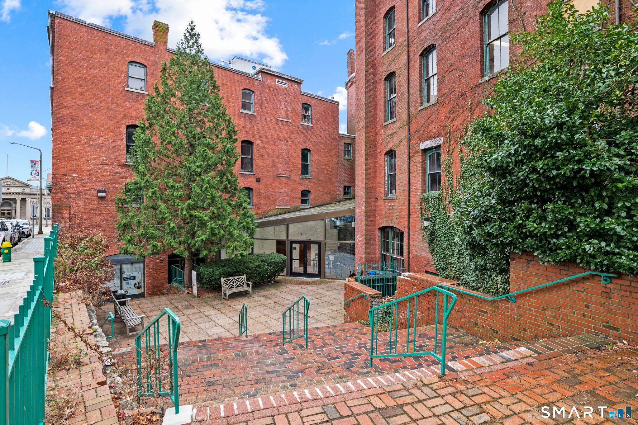 12 Masonic Street New London CT 06320