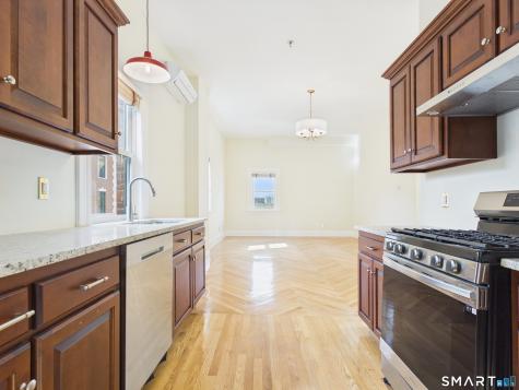 12 Masonic Street New London CT 06320