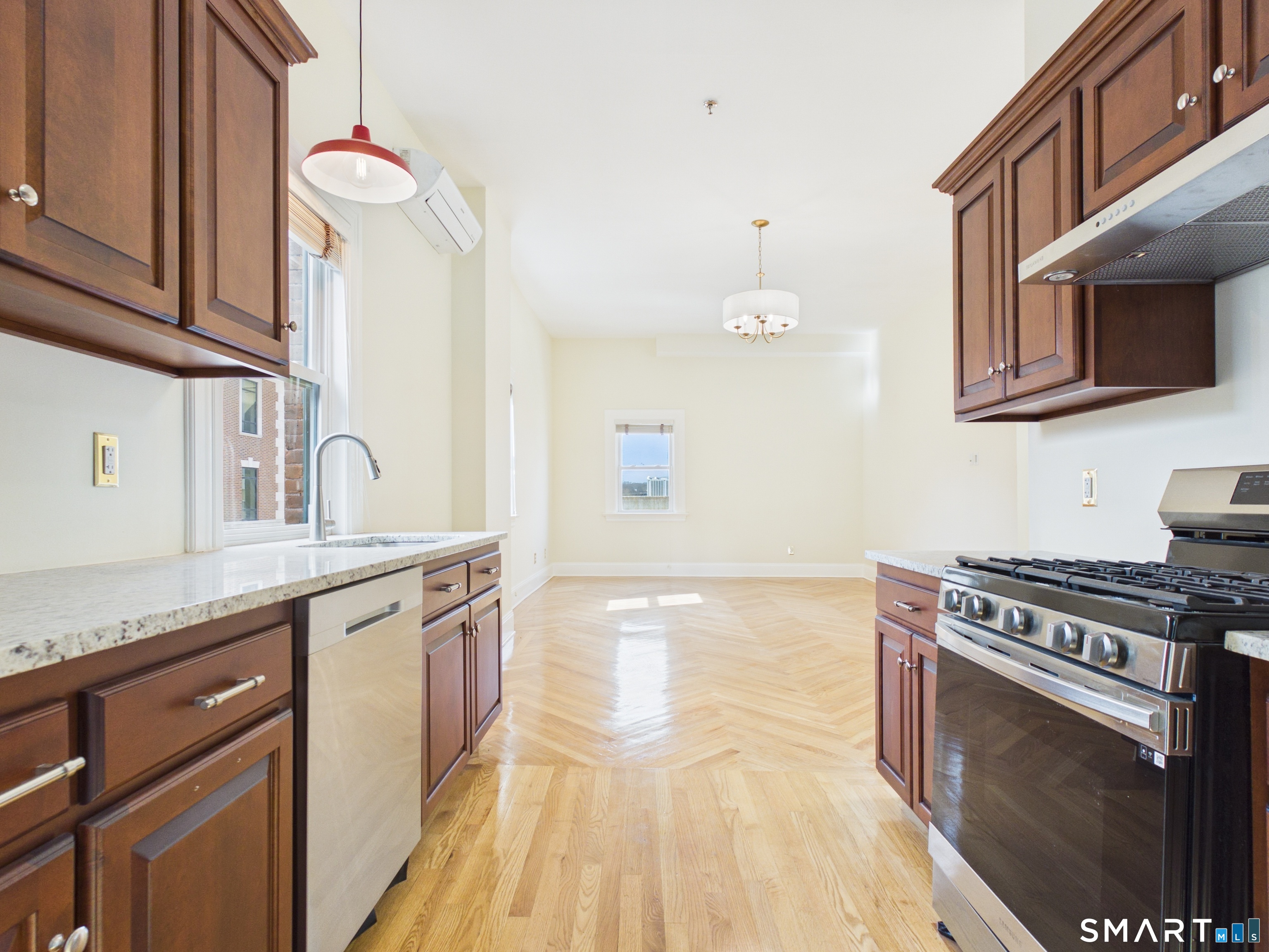 12 Masonic Street New London CT 06320