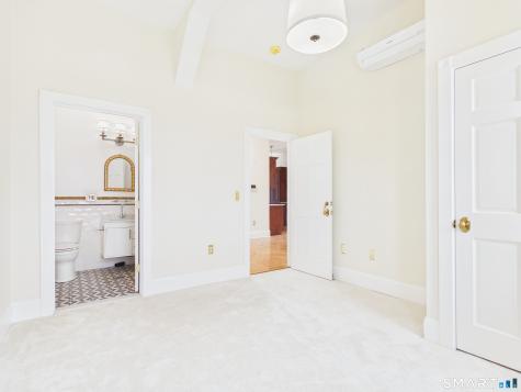 12 Masonic Street New London CT 06320
