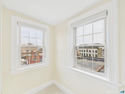 12 Masonic Street New London CT 06320