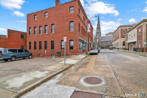 12 Masonic Street New London CT 06320