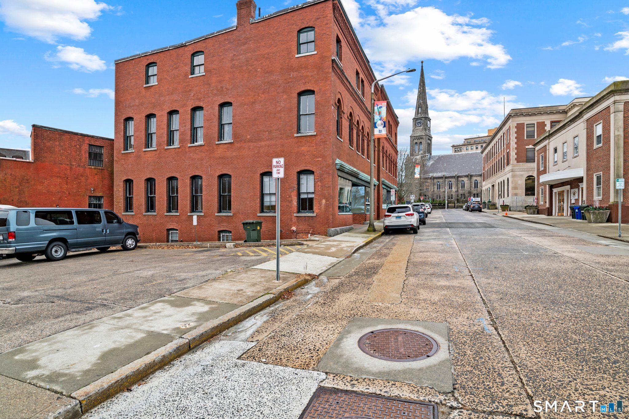 12 Masonic Street New London CT 06320