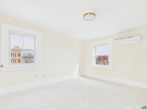 12 Masonic Street New London CT 06320