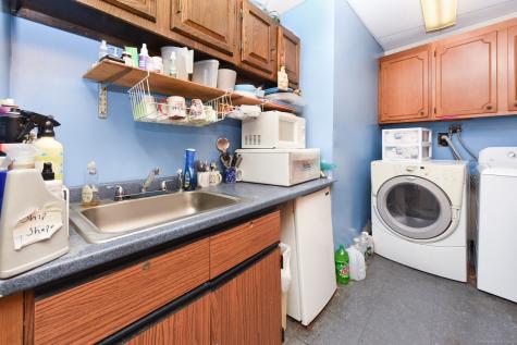 4143 Main Street Bridgeport CT 06606