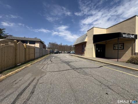 Boston Post Road Orange CT 06477