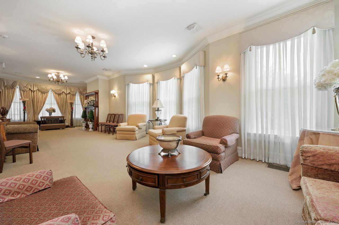 2220 Main Street Stratford CT 06615