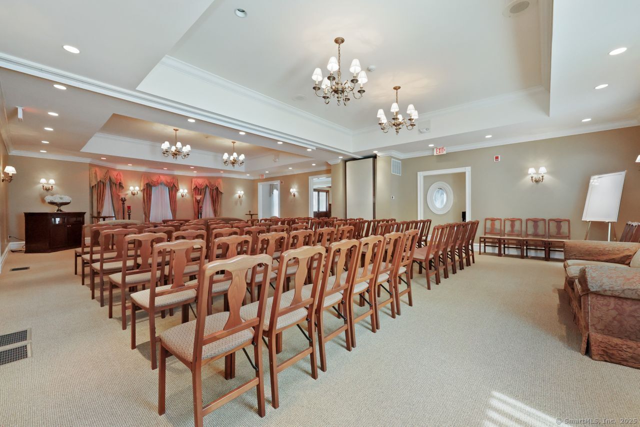 2220 Main Street Stratford CT 06615