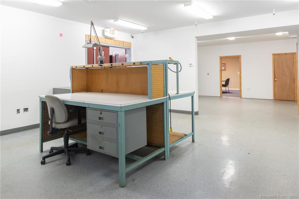 28 Costello Place Newington CT 06111
