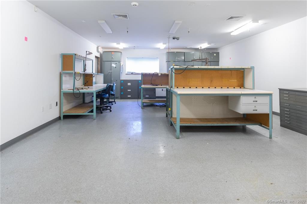 28 Costello Place Newington CT 06111