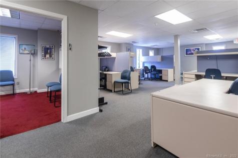 28 Costello Place Newington CT 06111