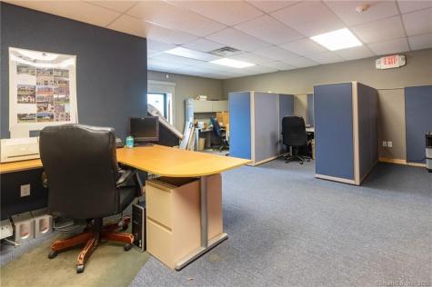 28 Costello Place Newington CT 06111