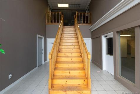 28 Costello Place Newington CT 06111