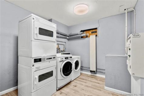 32-48 Huntington Street Hartford CT 06105